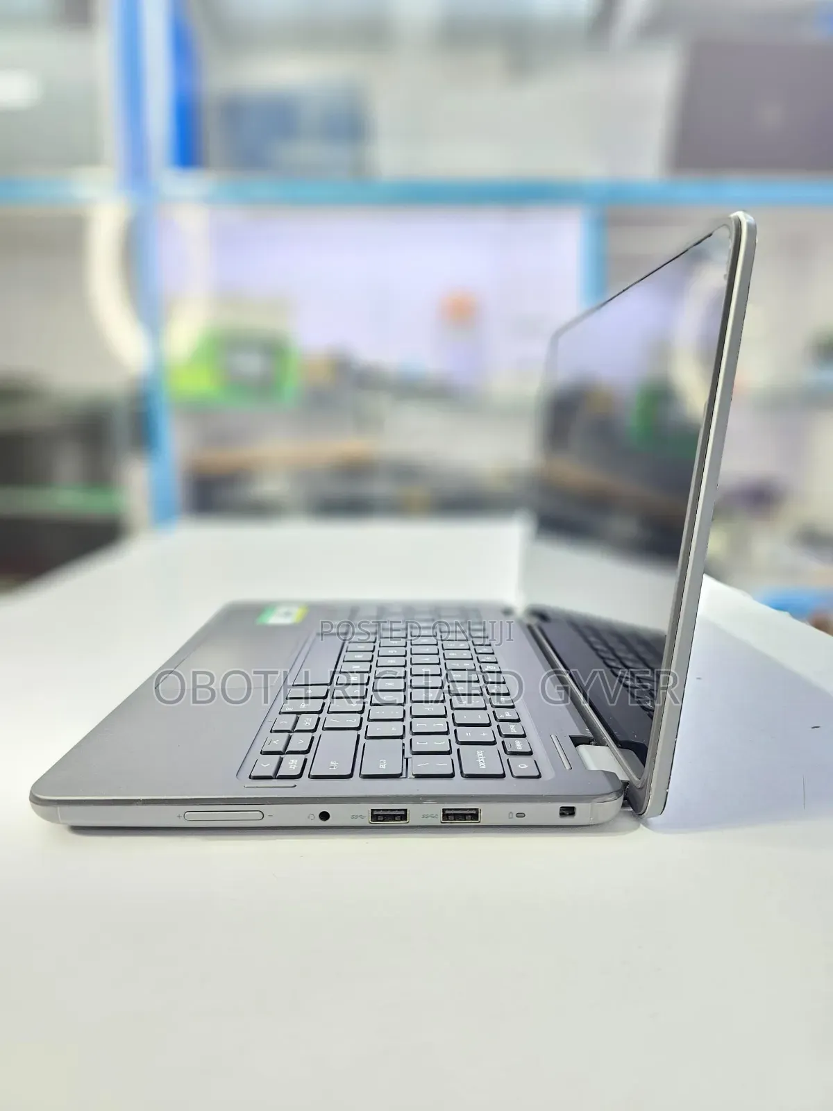 Laptop HP EliteBook 840 4GB Intel Celeron SSD 128GB