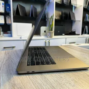 Laptop Apple MacBook Pro 2019 16GB Intel Core i7 SSD 1T