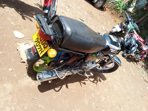Bajaj Boxer 100 2016 Red