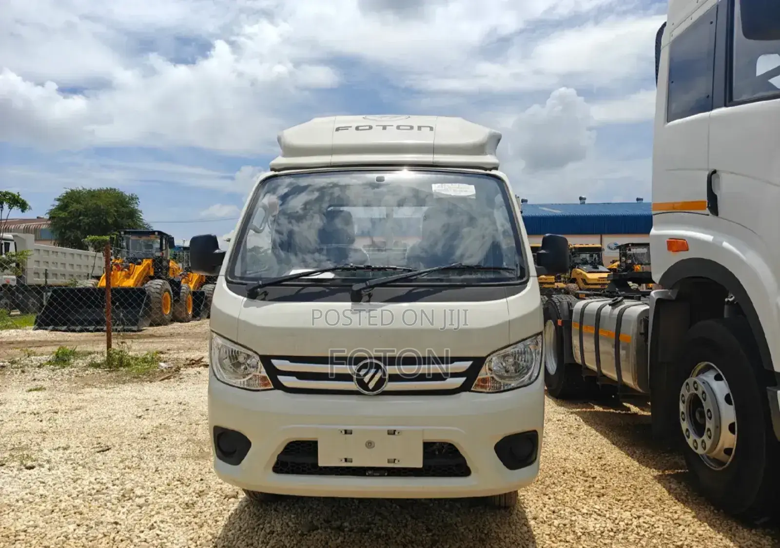 Foton 2025 White