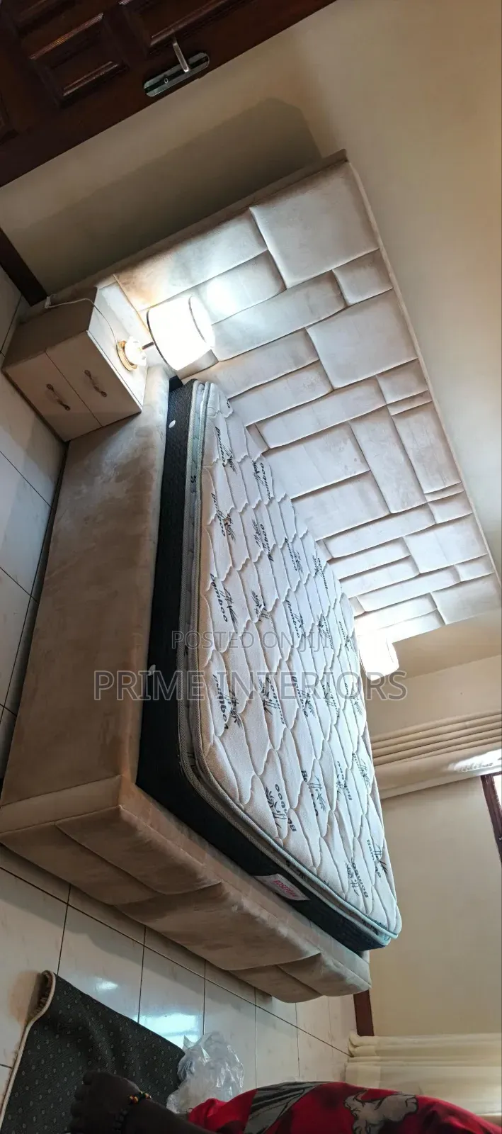 6*6 King Size Bed With Its 2 Drawers