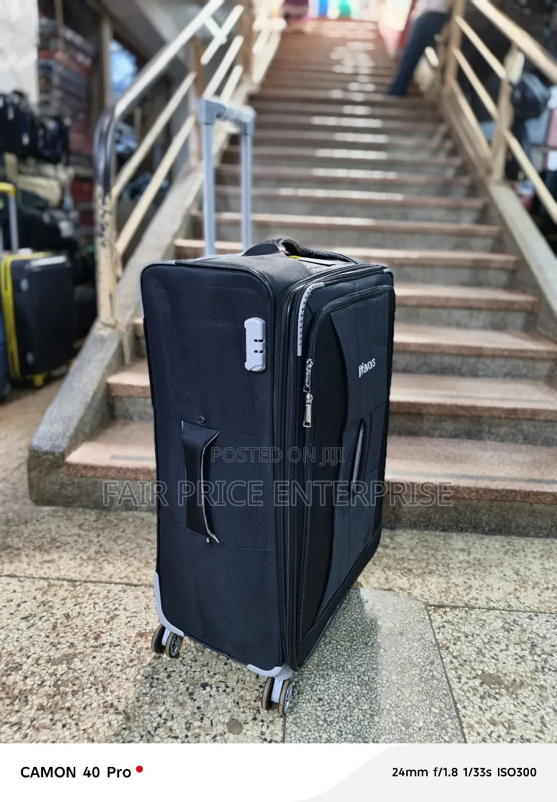 Traveling Cloth Suitcases. Medium Size. Black Color