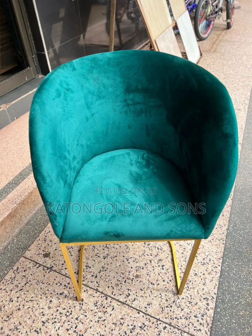 Elegant Simple Chairs