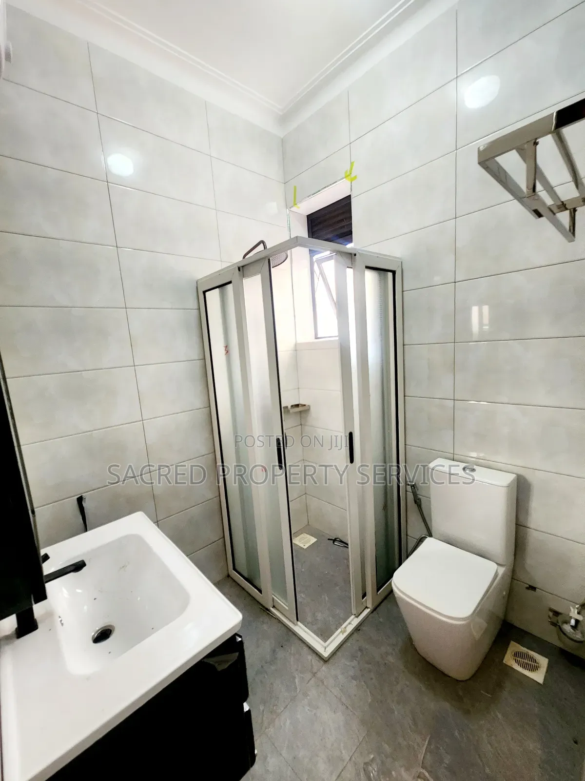 3bdrm Apartment in Kyanja Kisaa, Kira for rent