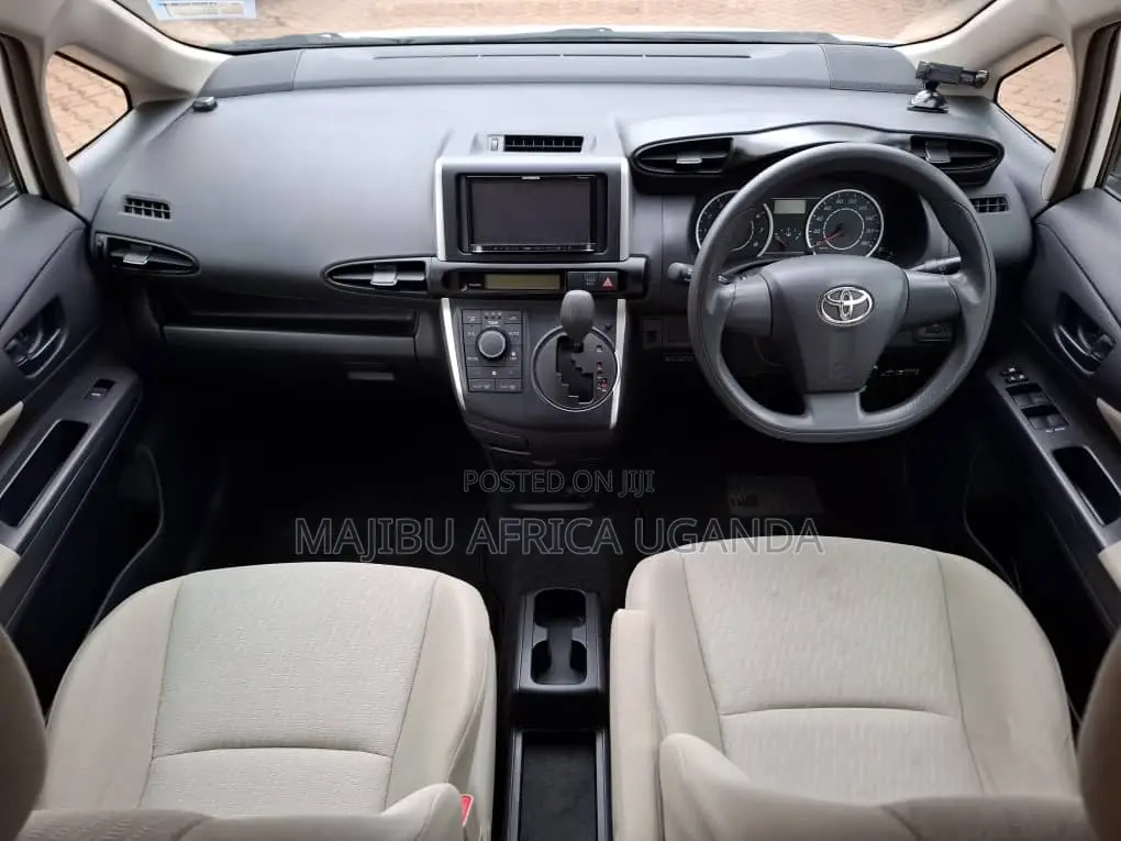 Toyota Wish 2010 White