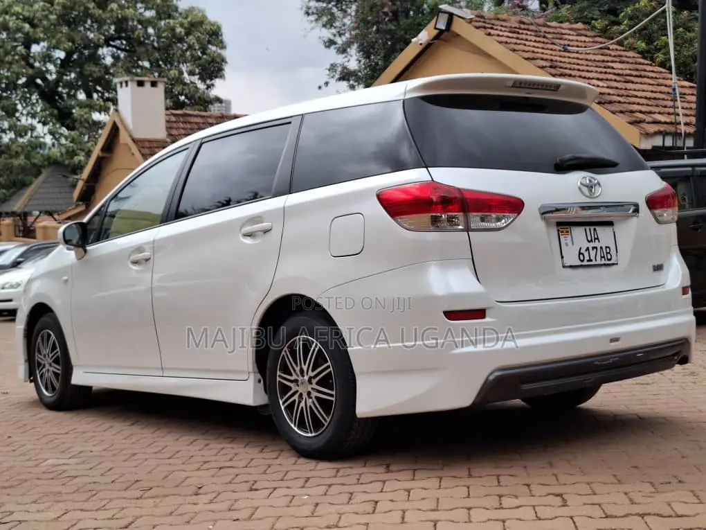 Toyota Wish 2010 White