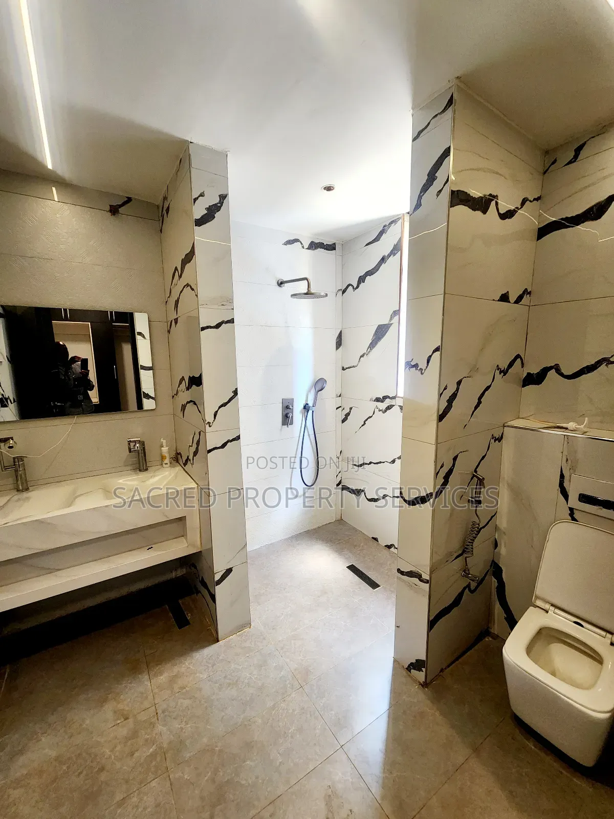 3bdrm Apartment in Kyanja Kisaasi Road, Kawempe for rent