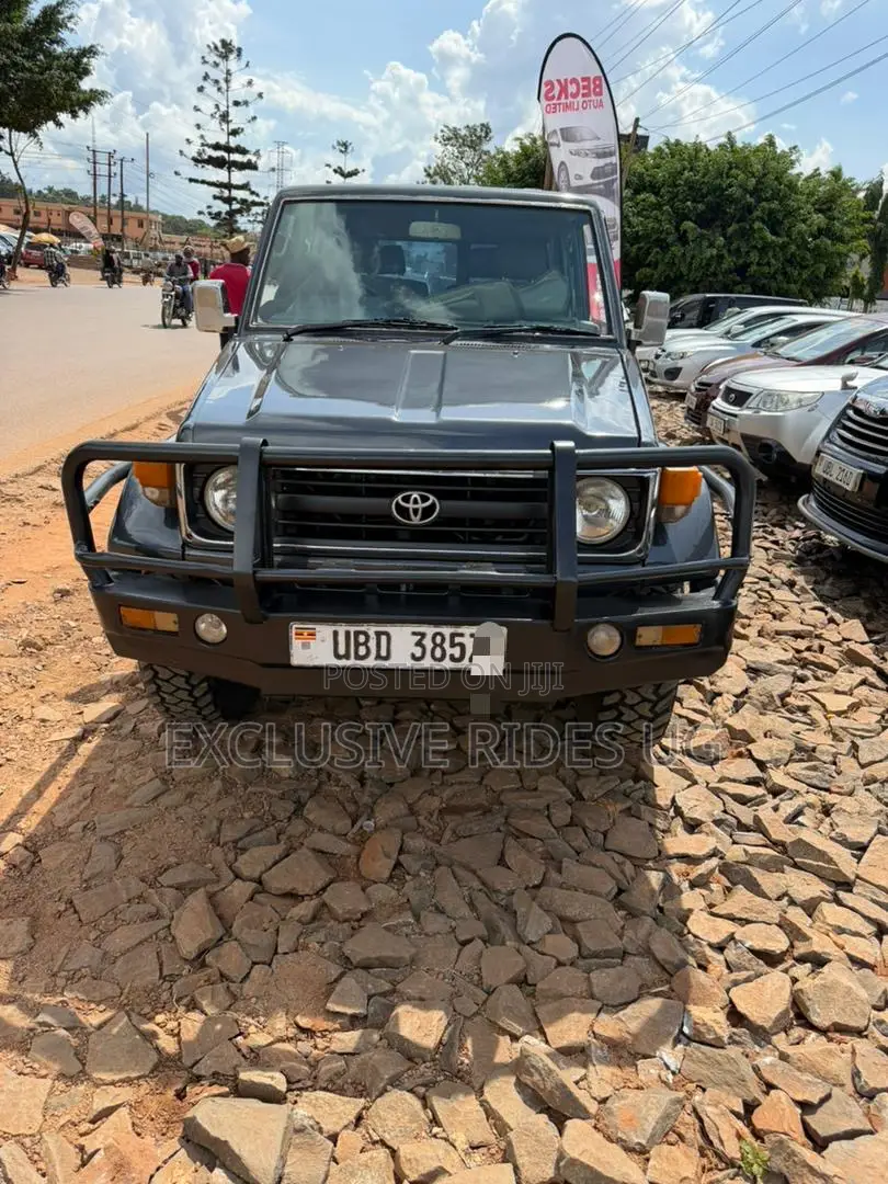 Toyota Land Cruiser Prado 1998 Black