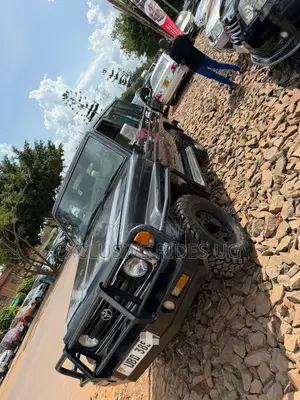 Toyota Land Cruiser Prado 1998 Black