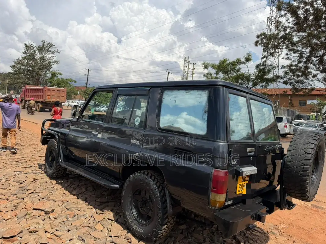 Toyota Land Cruiser Prado 1998 Black