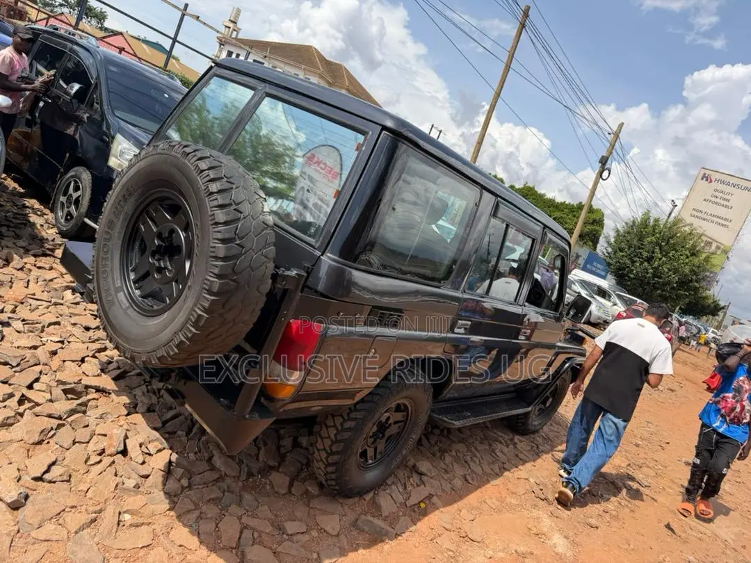 Toyota Land Cruiser Prado 1998 Black