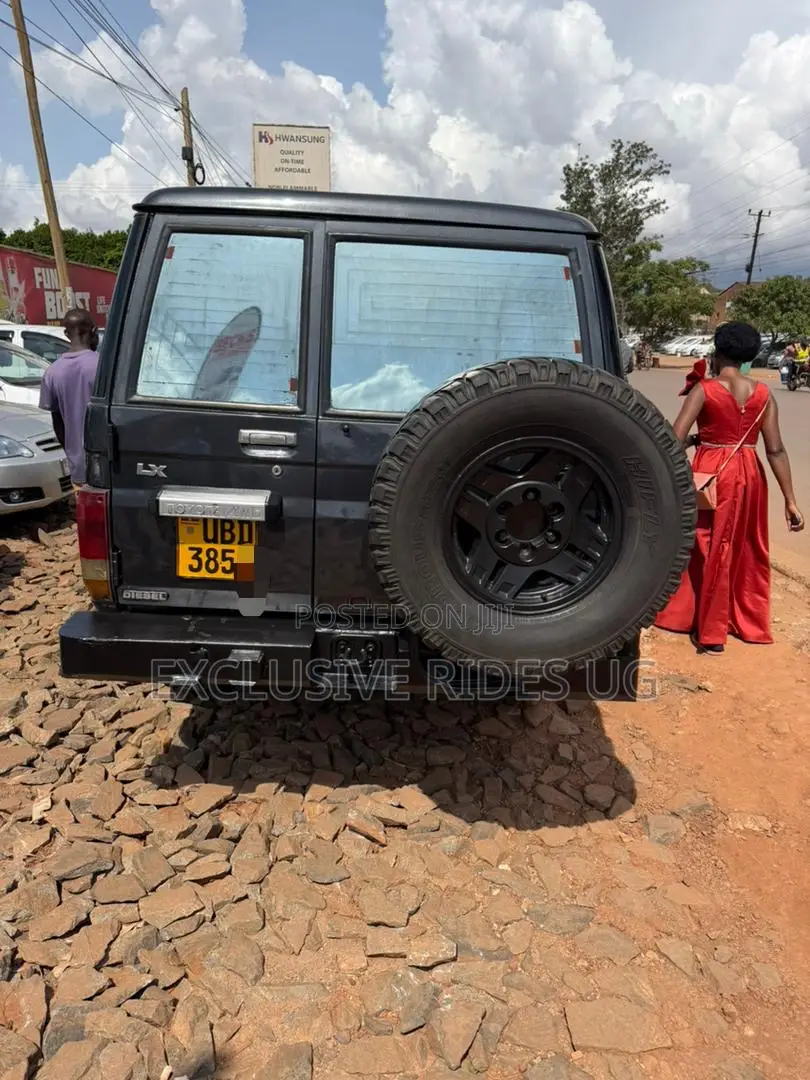 Toyota Land Cruiser Prado 1998 Black