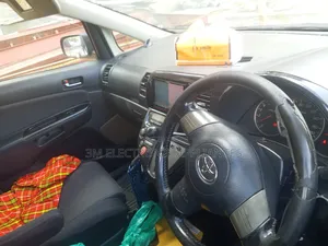 Toyota Wish 2004 Blue