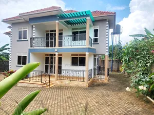 5bdrm Duplex in Bulido, Kira for sale