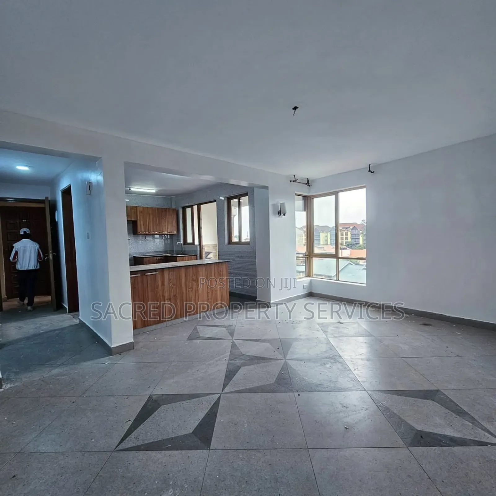 3bdrm Apartment in Kisaasi Kyanja, Kawempe for rent