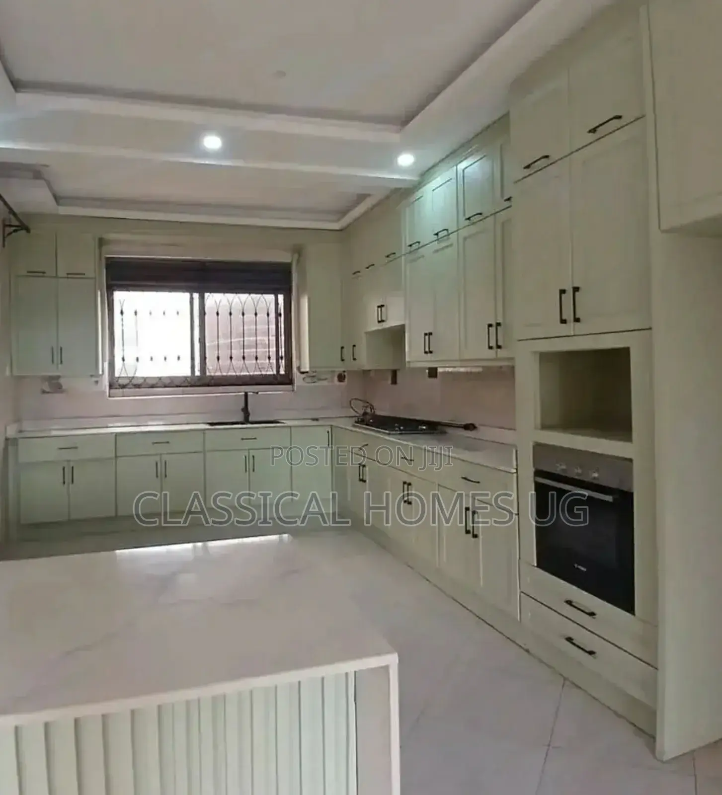 5bdrm Duplex in Lubowa Entebbe Road, Central Division for rent