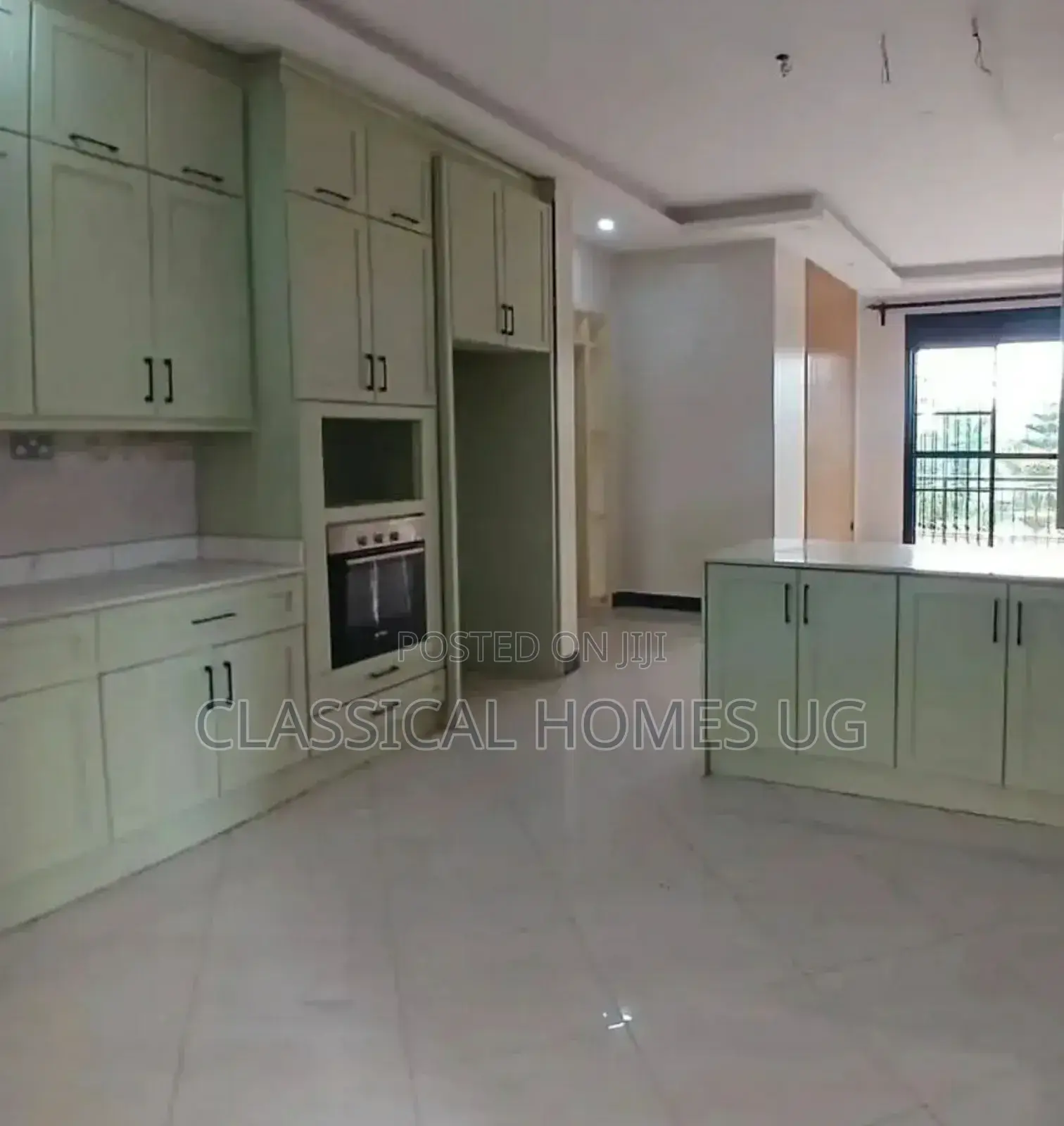 5bdrm Duplex in Lubowa Entebbe Road, Central Division for rent