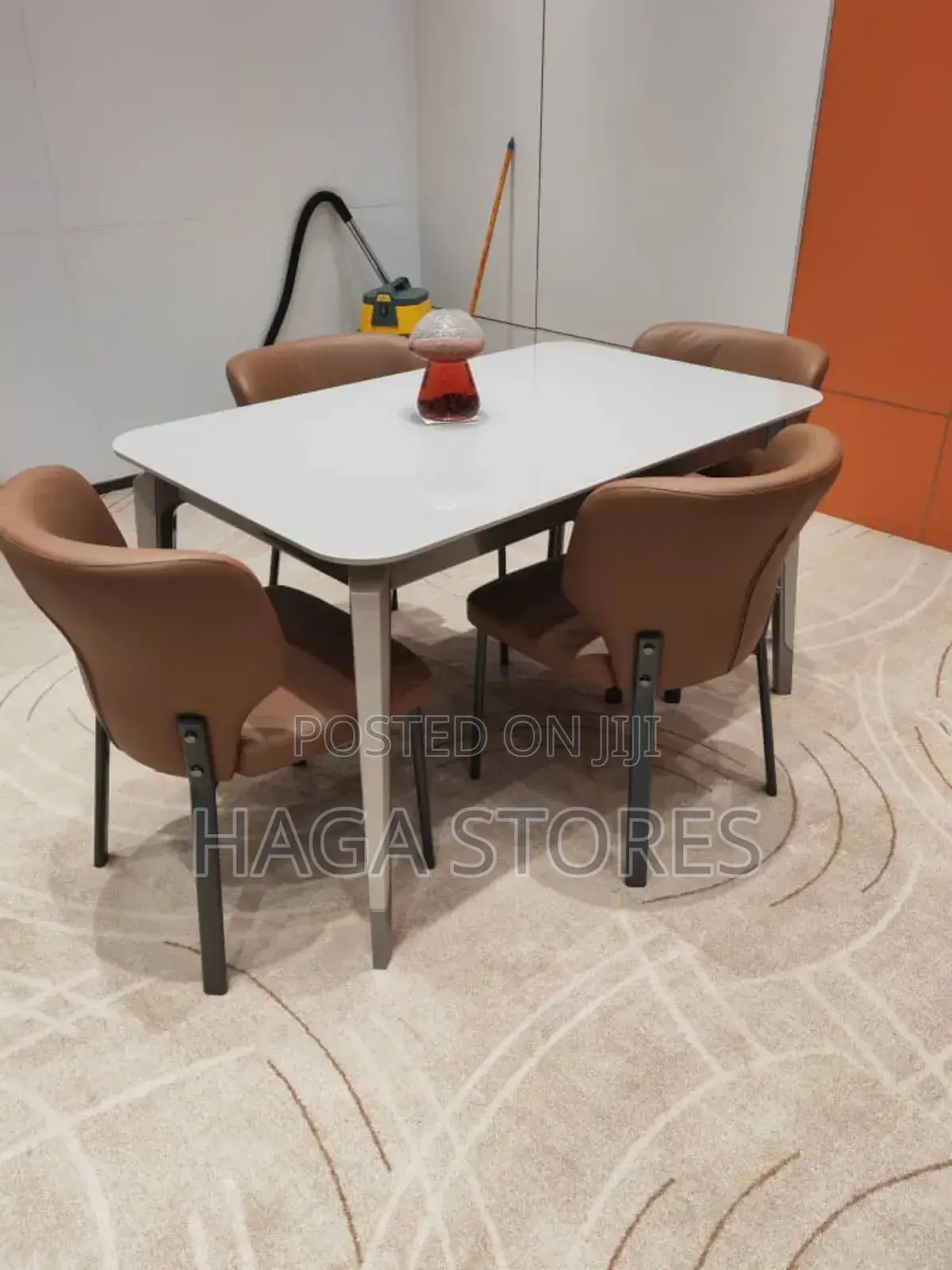 Dinning Table 4 Seaters