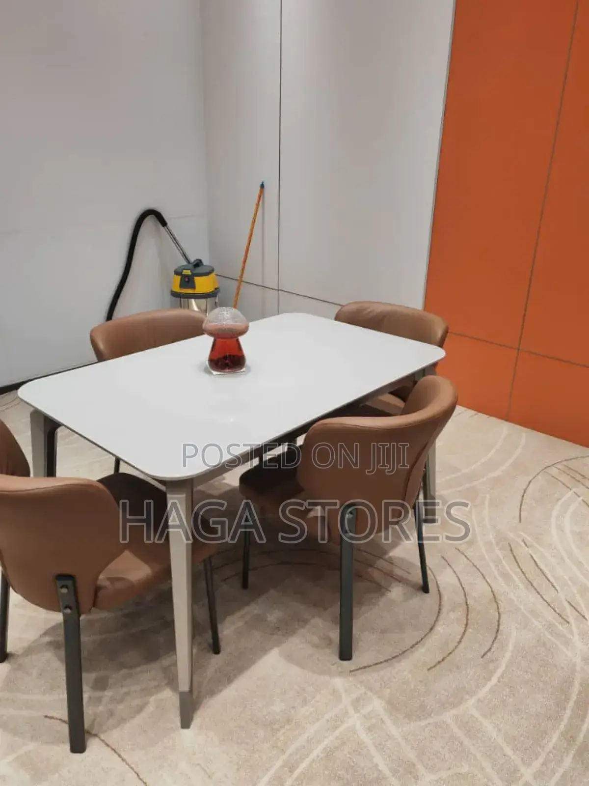 Dinning Table 4 Seaters