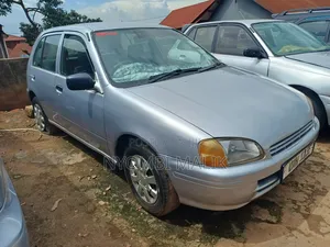 Toyota Starlet 1999 Silver