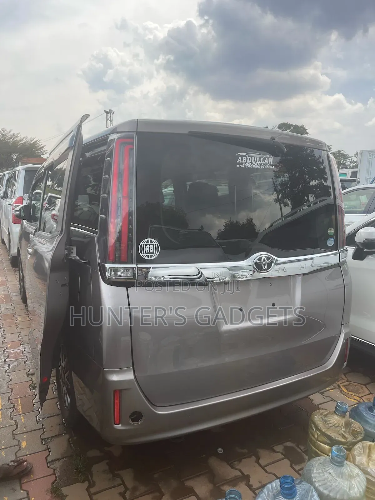 Toyota Noah 2017 Gray