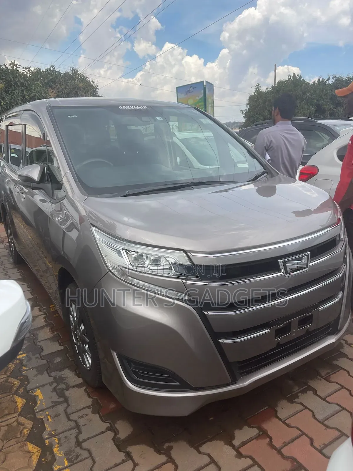Toyota Noah 2017 Gray