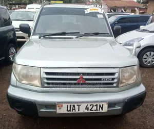 Mitsubishi Pajero IO 2002 Gray