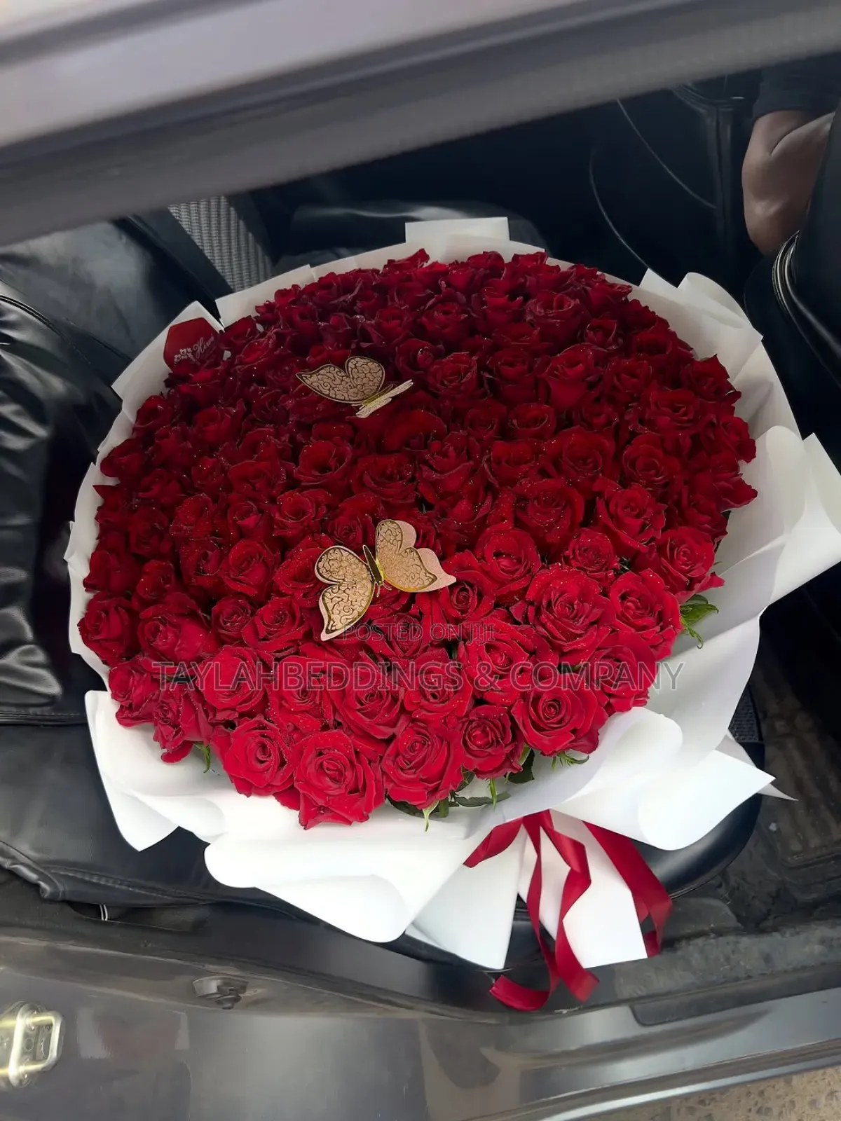 Rouge Royale Bouquet Unbelievable Gifts