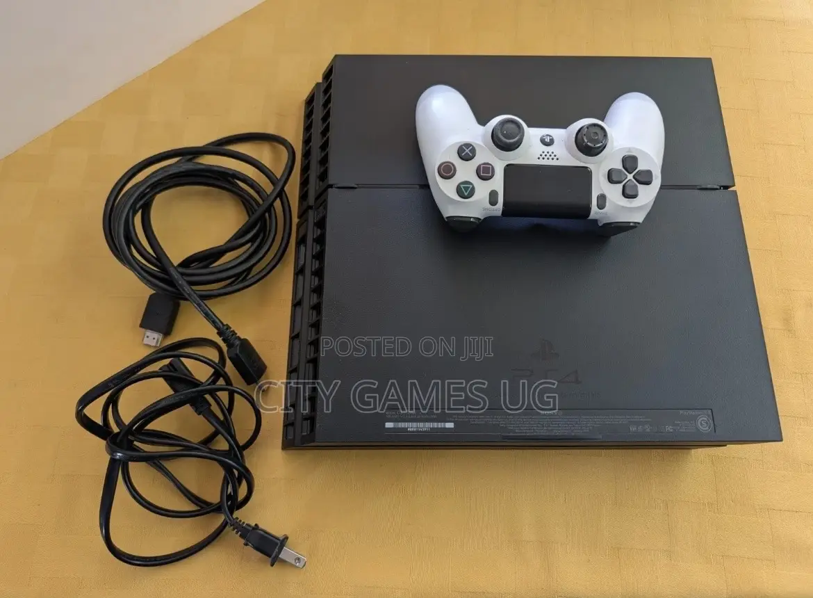 Sony Playstation 4 Ps4 Black System Console W/ Cords Controller