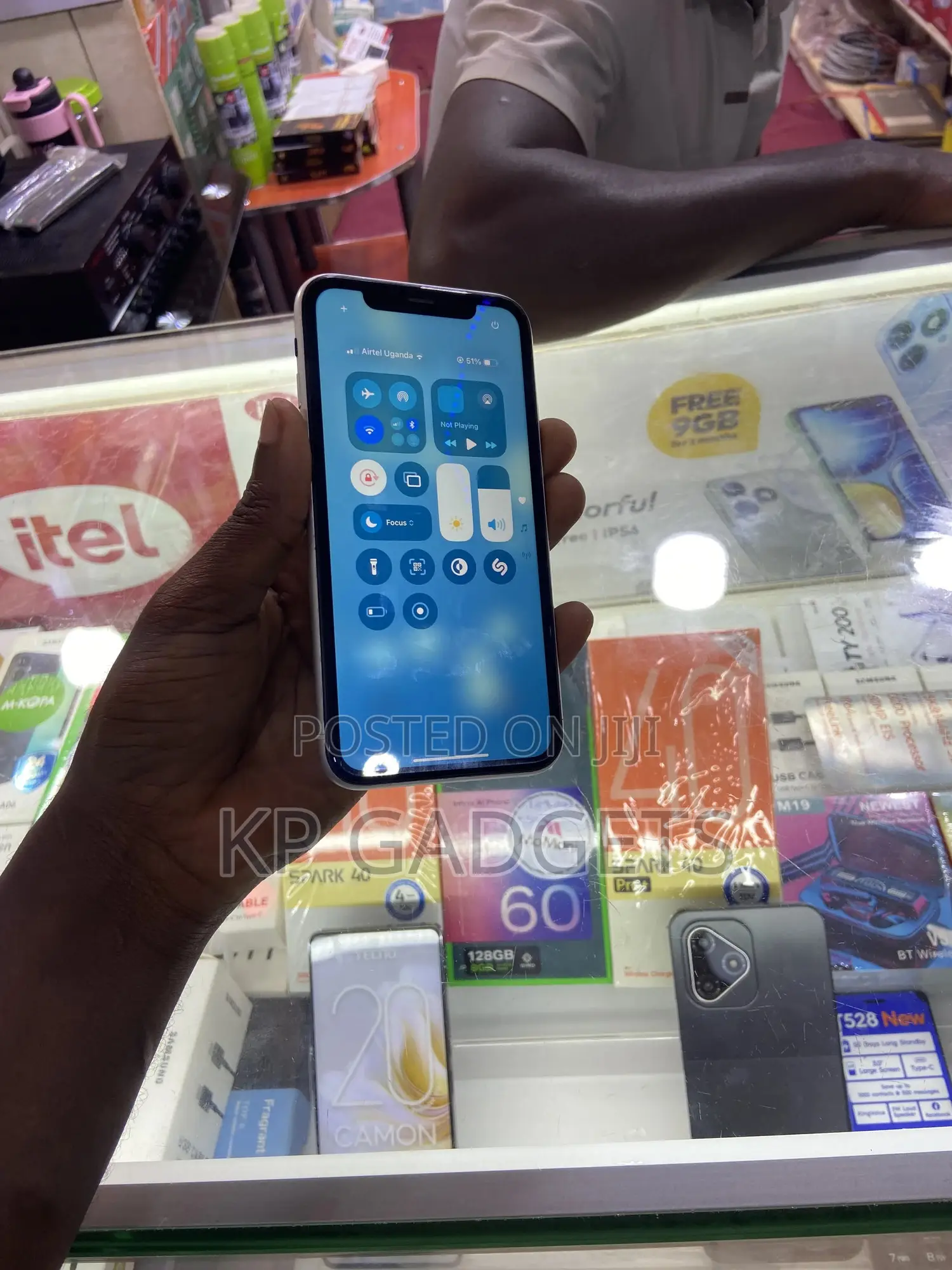 Apple iPhone XR 64 GB White