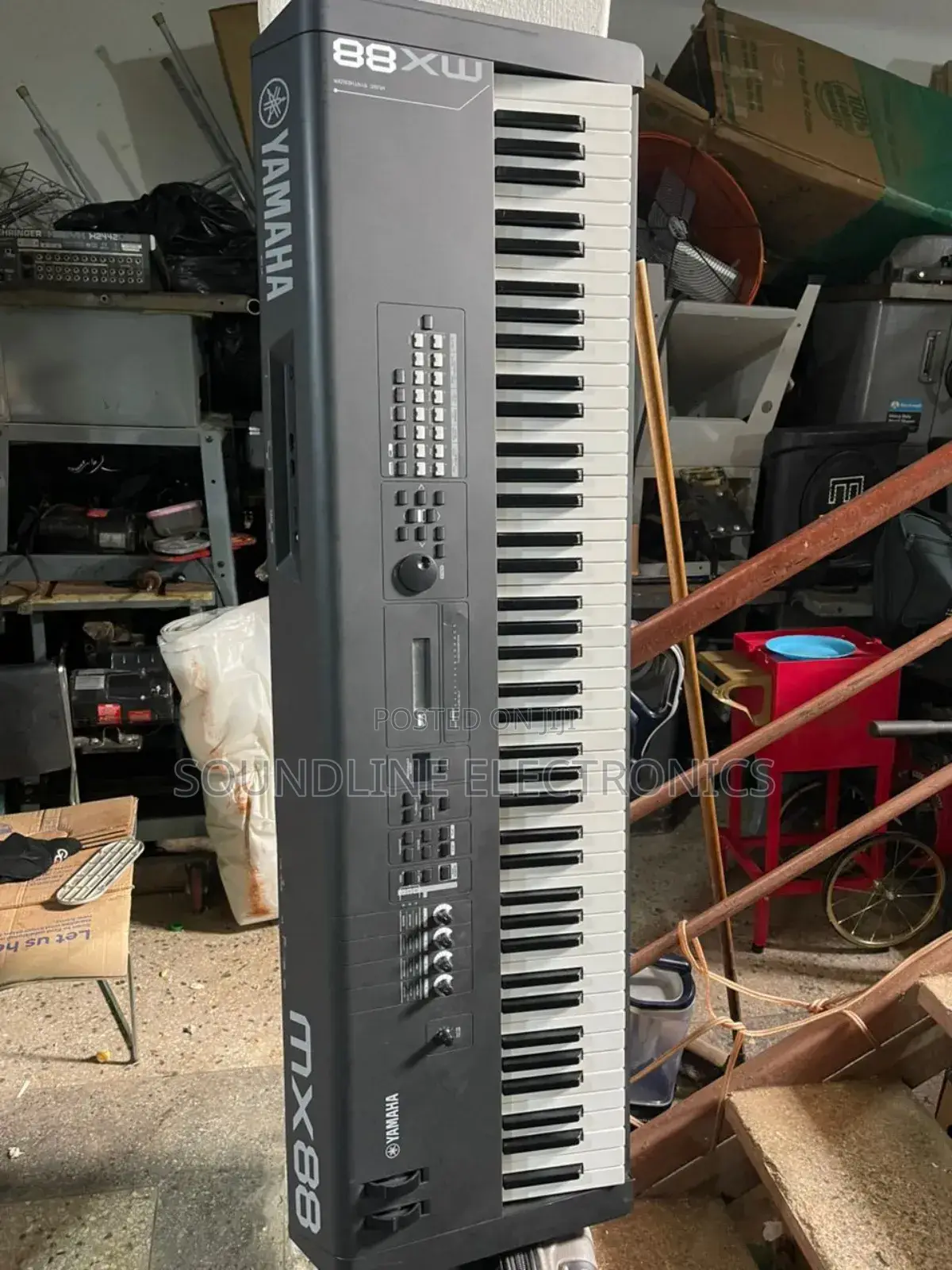 Yamaha Mx88