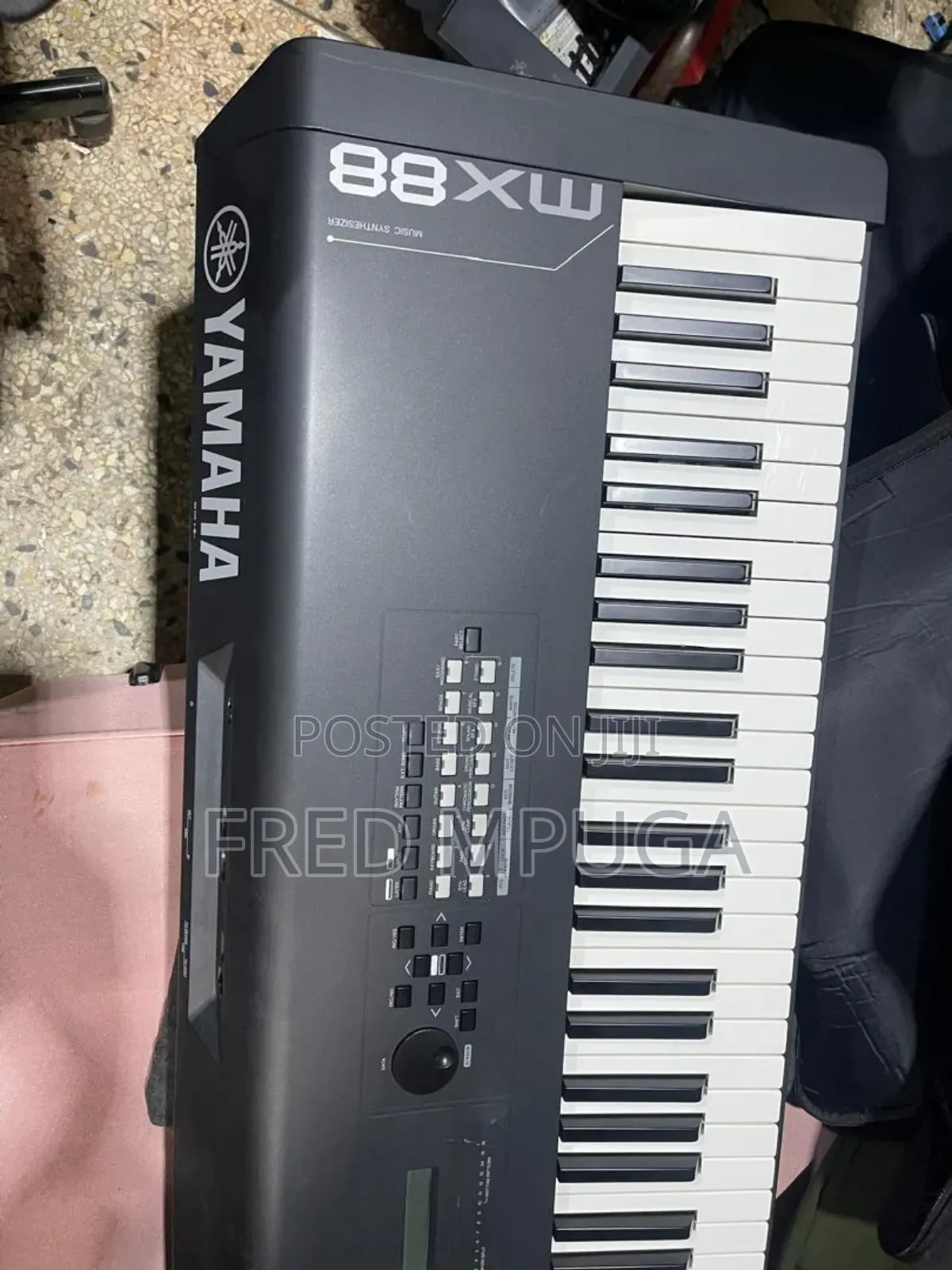 Yamaha Mx88