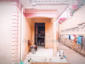 Furnished 4bdrm Bungalow in Kira, Central Division for sale