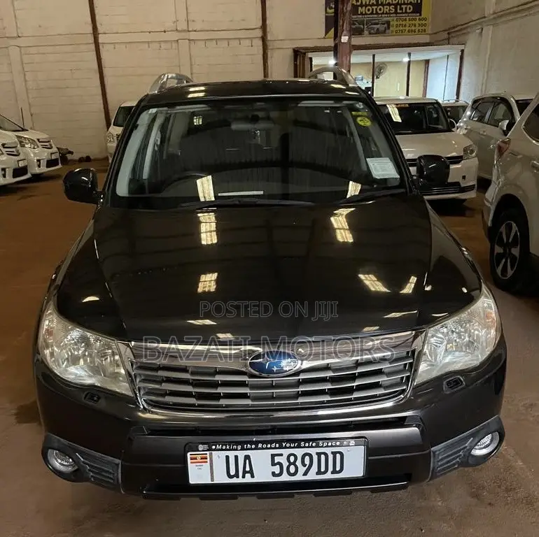 Subaru Forester 2010 Gray