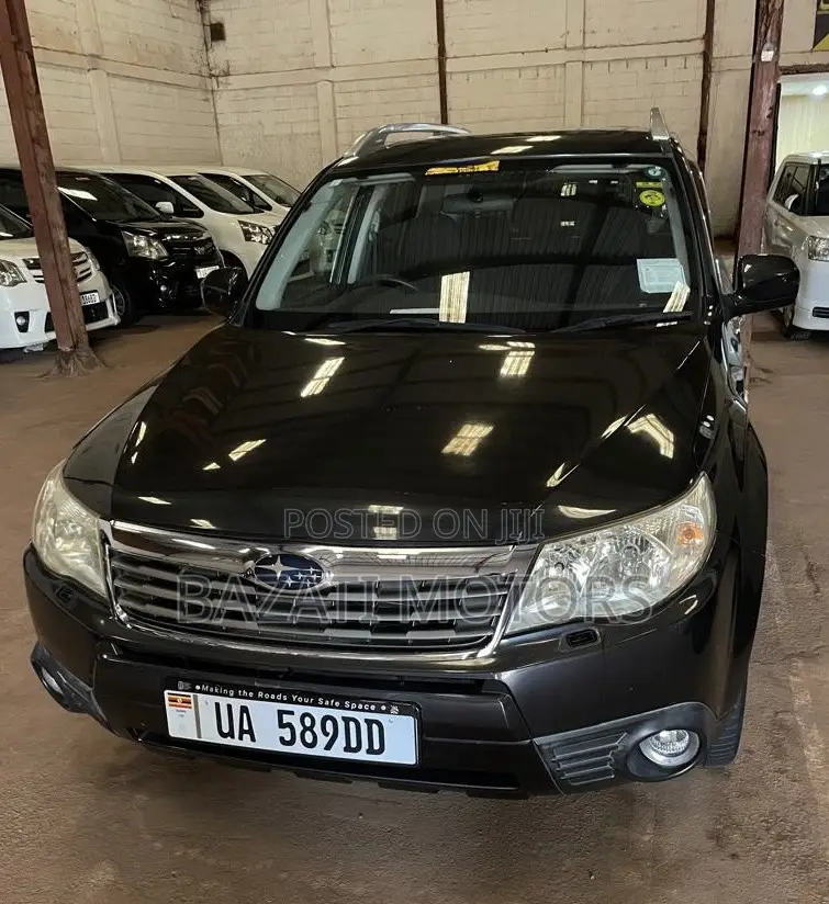 Subaru Forester 2010 Gray