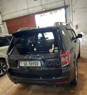 Subaru Forester 2010 Gray