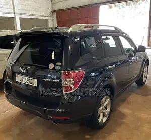 Subaru Forester 2010 Gray