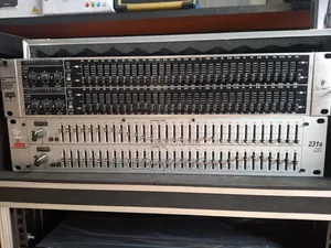 Behringer Crossover
