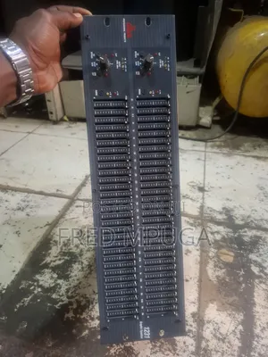 DBX Equaliser