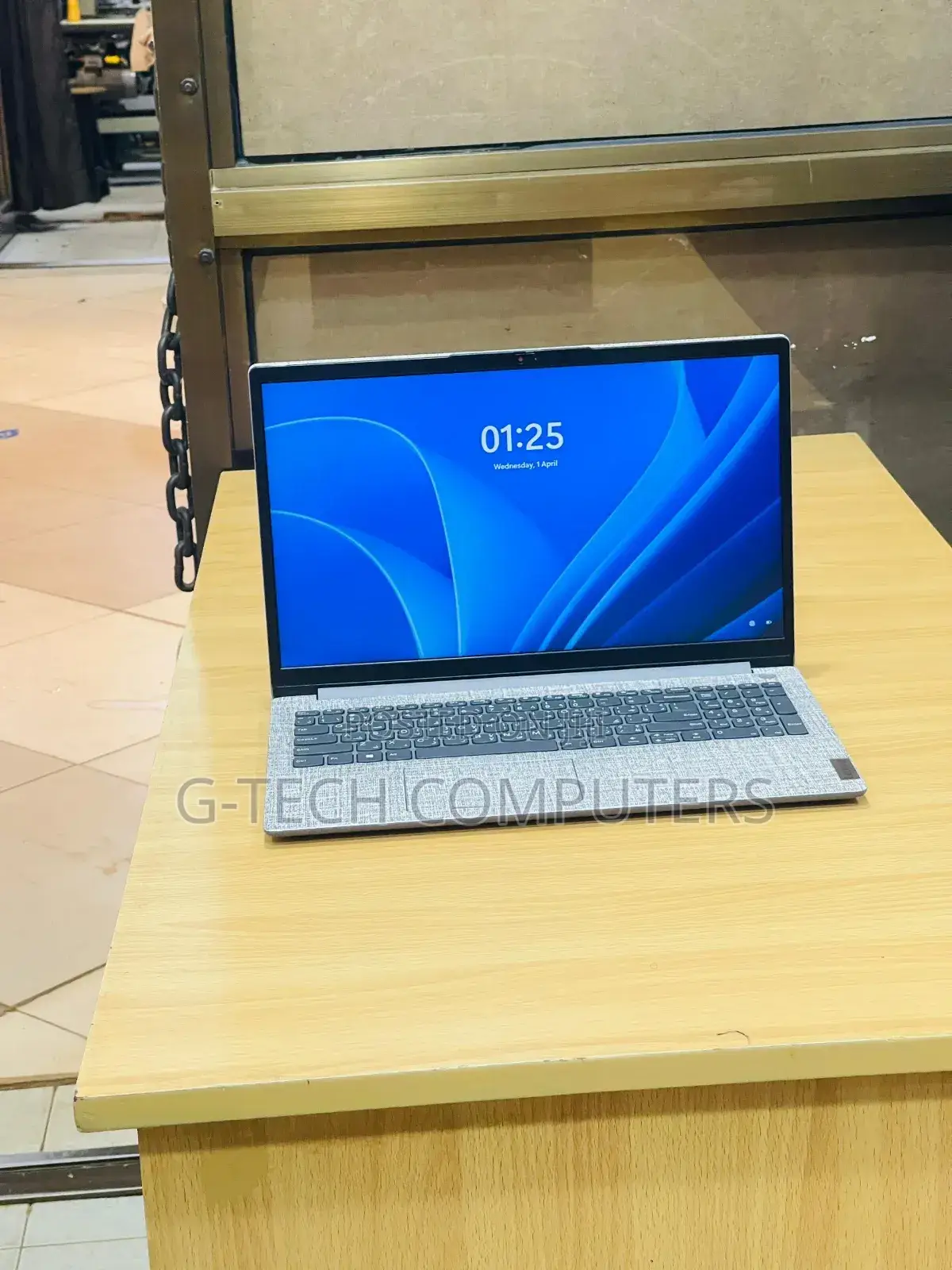New Laptop Lenovo IdeaPad 110 8GB Intel Core i7 SSD 256GB