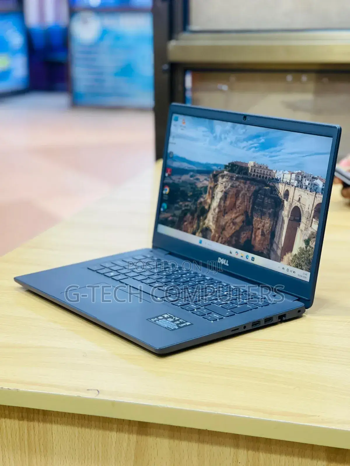 New Laptop Dell Latitude 3410 8GB Intel Core i7 SSD 256GB