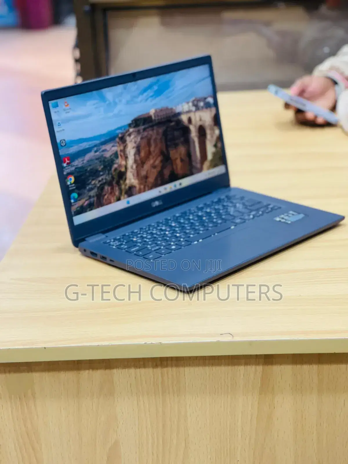 New Laptop Dell Latitude 3410 8GB Intel Core i7 SSD 256GB