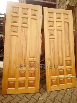 Golden Mahogany Room Door Available in Many Styles and Designs