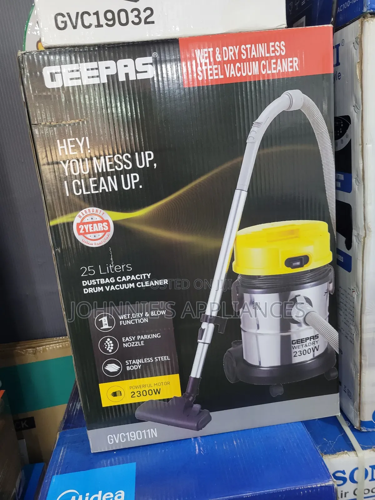 Geepas Wet and Dry Stainless Steel Vaccum Cleaner 25l