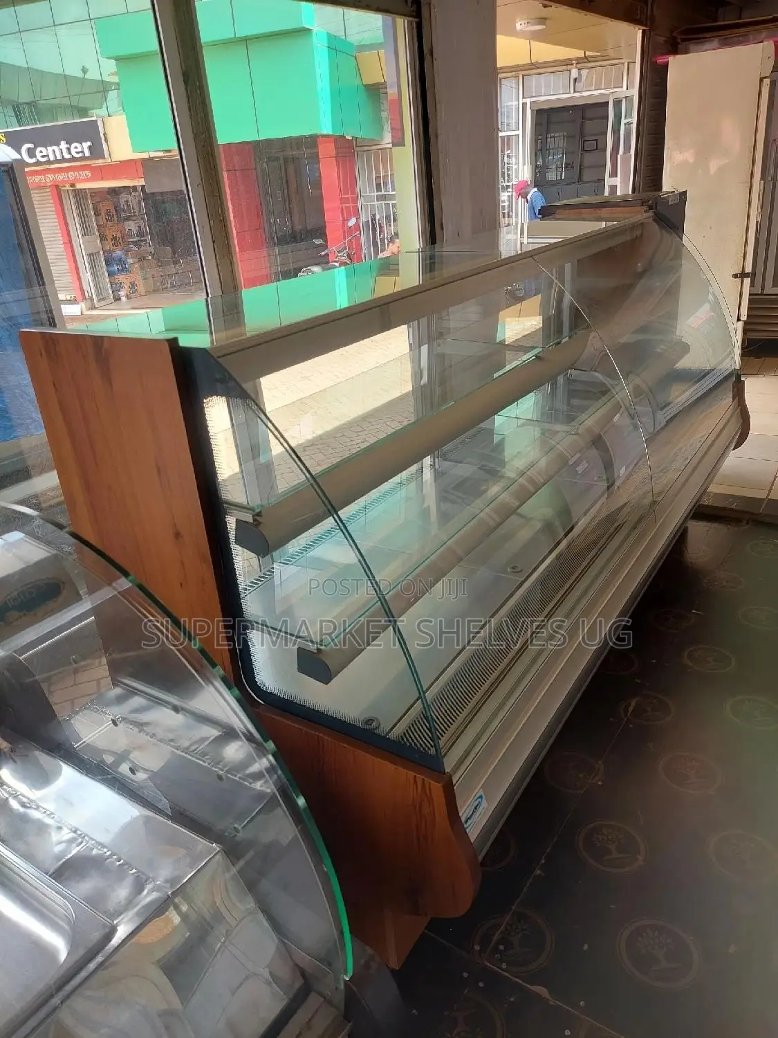 Food Display /Food Warmer Used but Perfect Condition at 15m