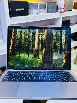 Laptop Apple MacBook Pro 2018 16GB Intel Core i5 SSD 512GB