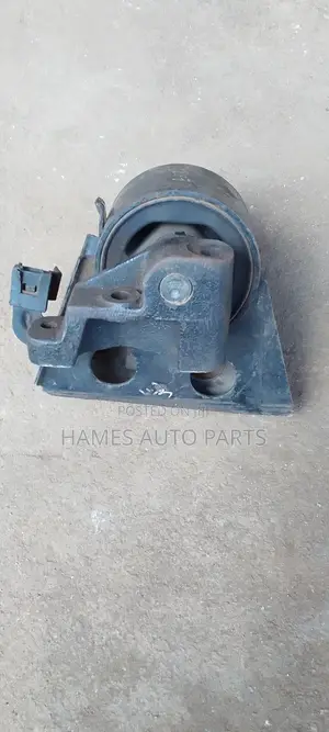Nissan X-Trail Ordinary Engine Mounting
