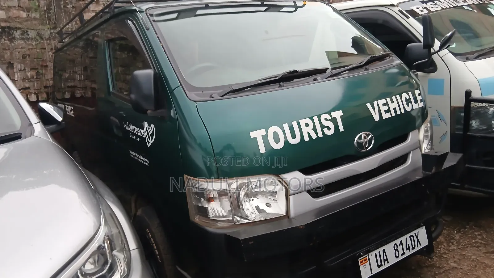 Toyota HiAce 2011 Green