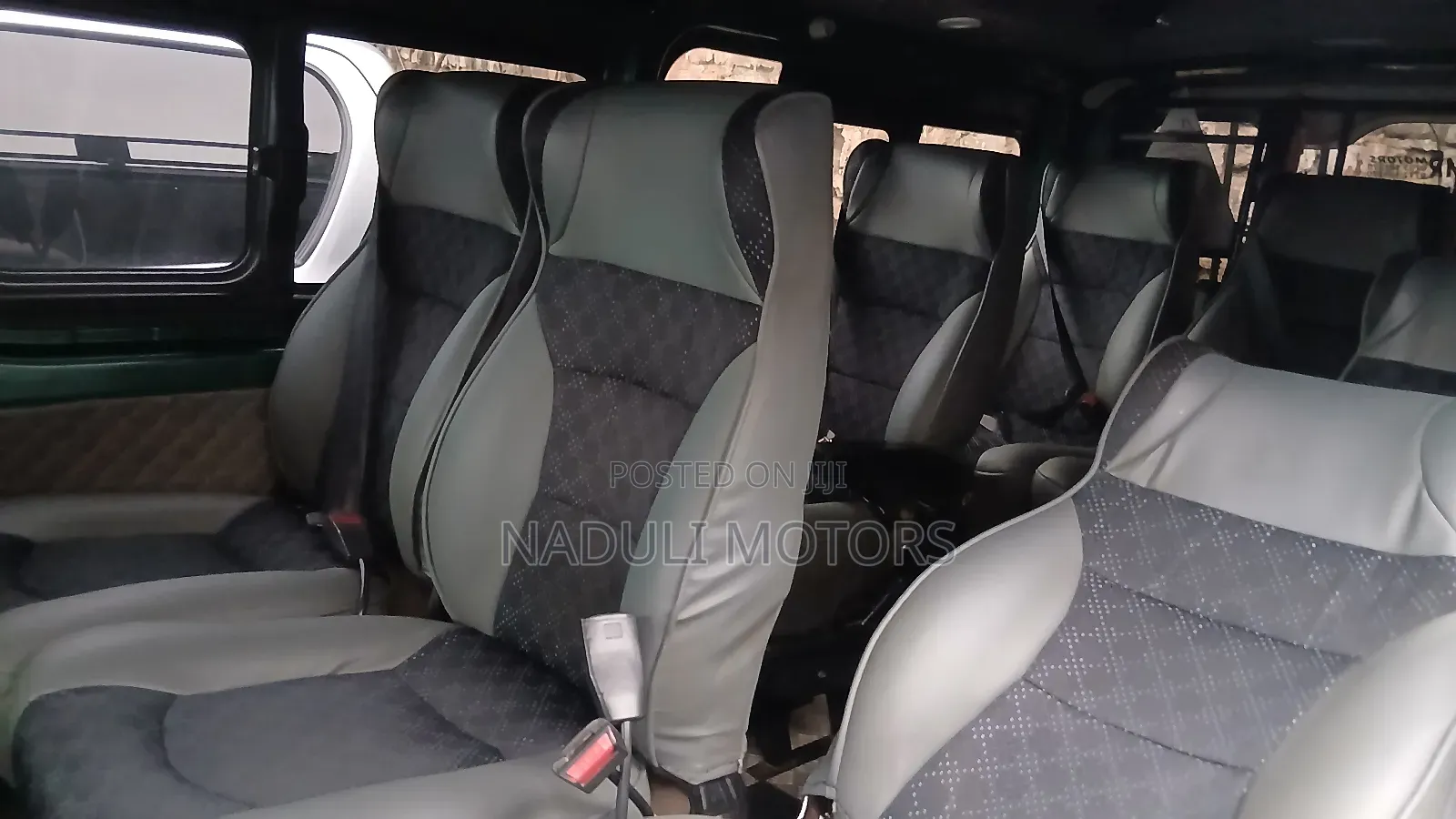 Toyota HiAce 2011 Green
