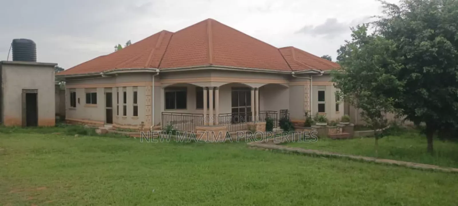 4bdrm Bungalow in Gayaza, Central Division for sale